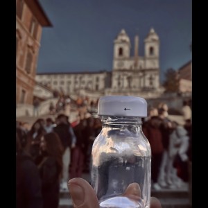 Il vuoto in mano
